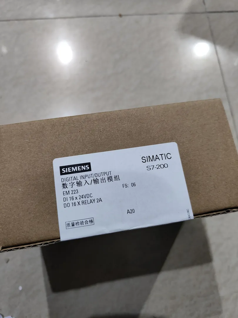 SM 1223 digital I/O module