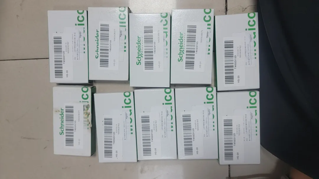 Digital input module (12×24 V DC)