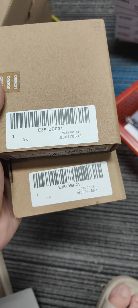 E3S-DB photoelectric sensor