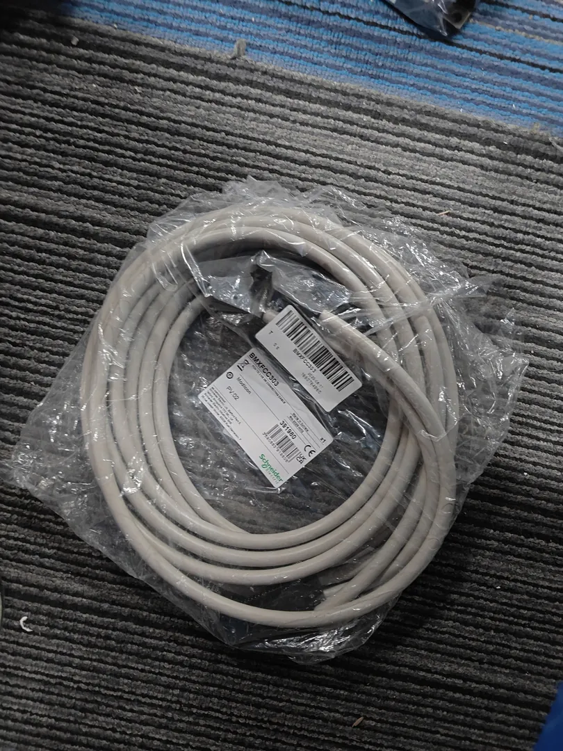 FCN connector cable (3 m)