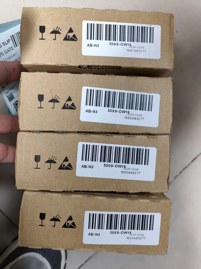 Compact 5000 I/O (5069) digital output module (16 points)