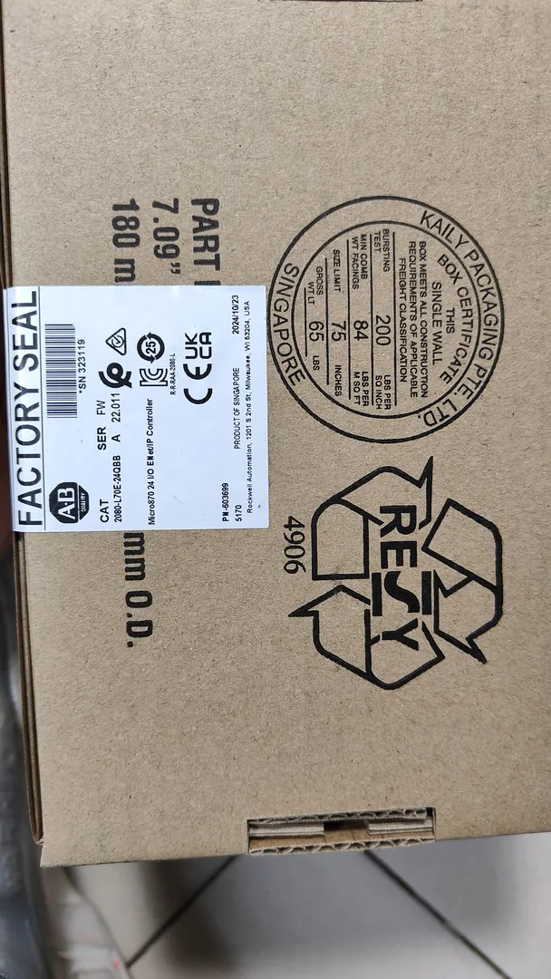 Micro870 PLC 24-pt