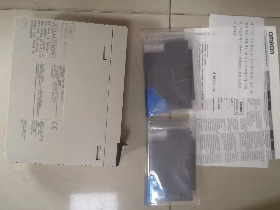 Digital output module (64, transistor)