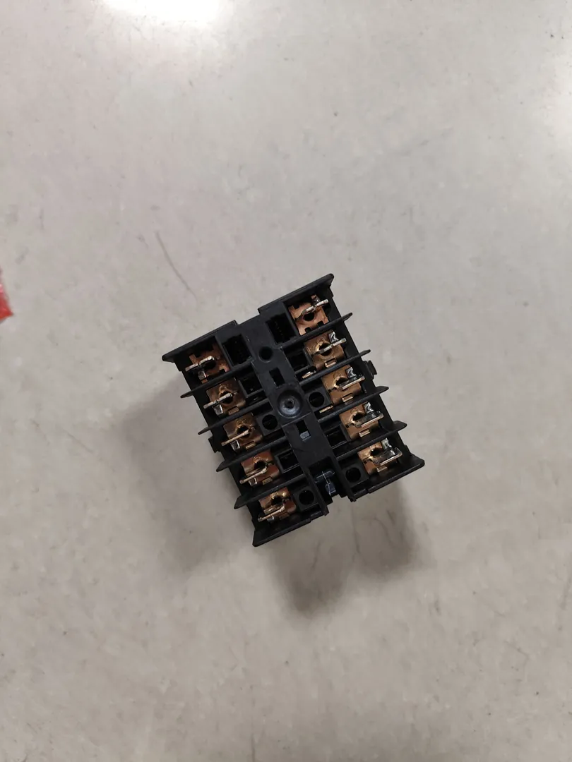 Component per IEC 60947-4-1