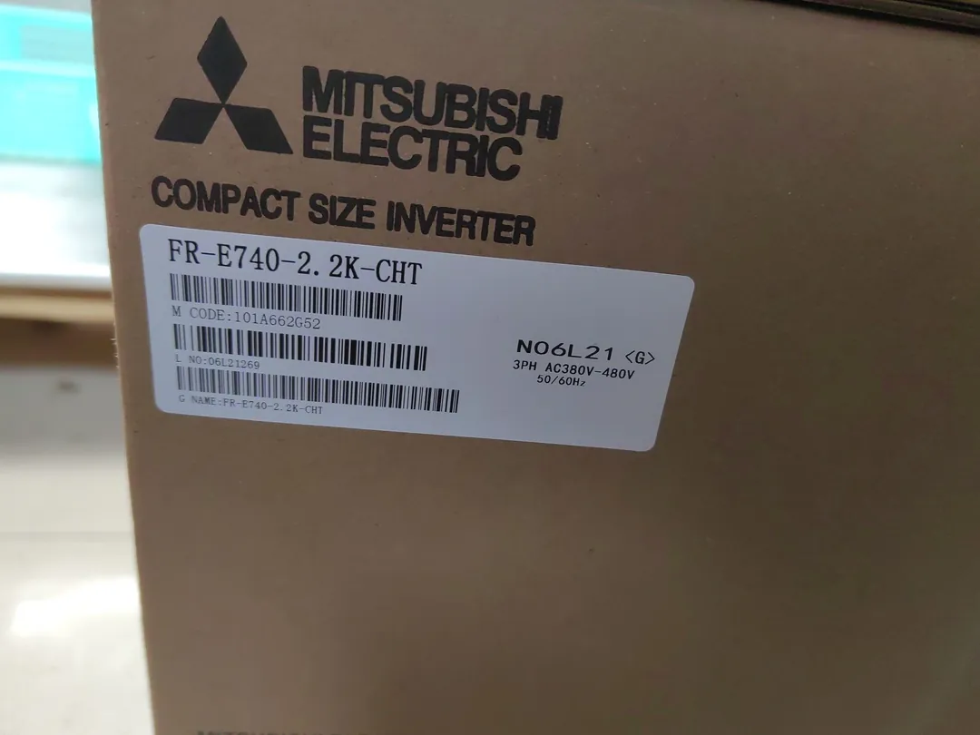 FREQROL-E700 inverter 2.2 kW