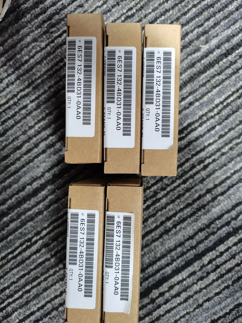 ET 200S digital output module