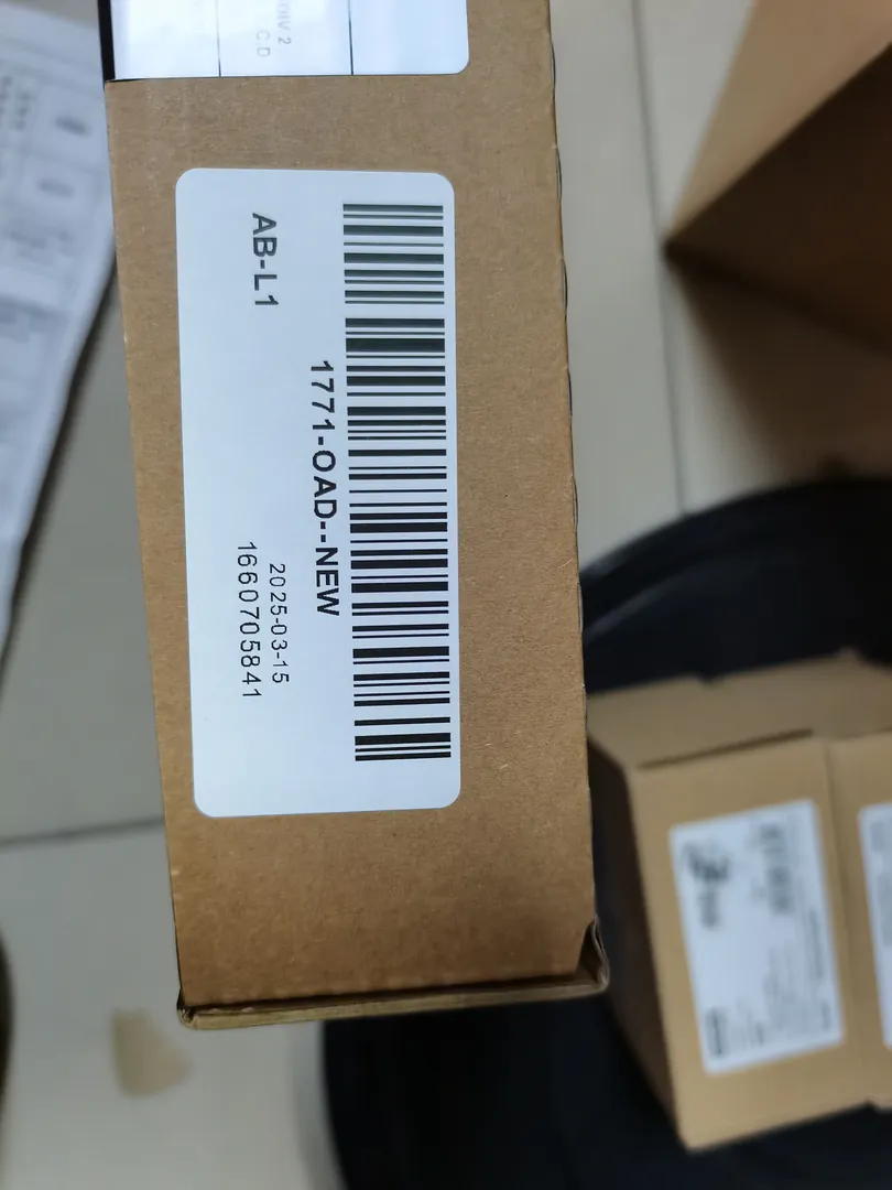 Digital output module (16×120 V AC)