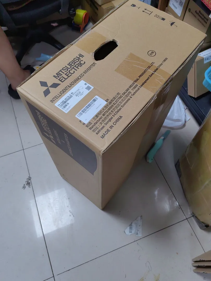 FREQROL-F800 inverter